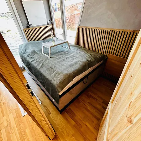 Ferienhaus Mindset Houseboat - I Na Morzu