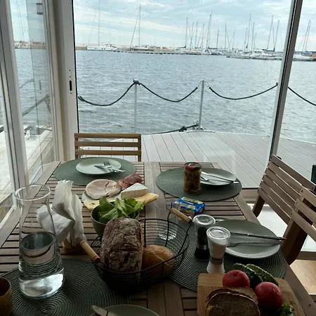 Mindset Houseboat - I Na Morzu Puck