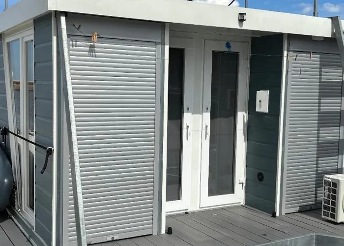 Mindset Houseboat - I Na Morzu Puck